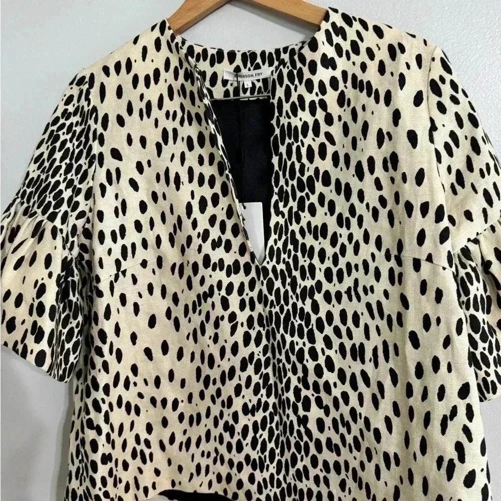 Stylish Black and White Women's Top - Picture 4 of 9